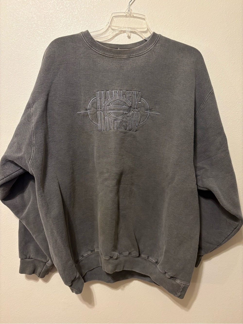 Harley-Davidson Men's Gray Crewneck Sweatshirt with Embroidered Logo
